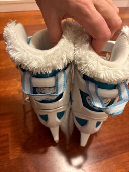 Dívčí rostouccí lední brusle Crowned PRINCESS vel. EU35-38 - 4