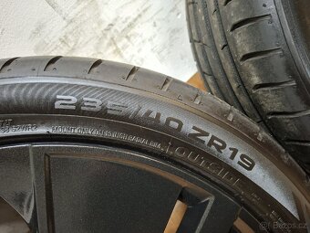 Alu kola R19 5x112 Škoda + letní pneu 235/40/19 Nokian - 4