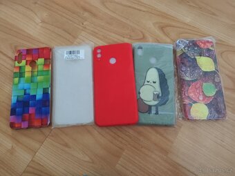 Mobilní telefon Honor 8X - 4