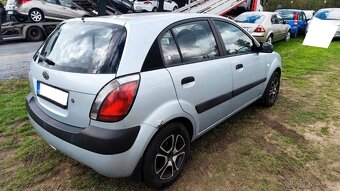 Kia Rio 1.4 71kw rok-2007 - 4