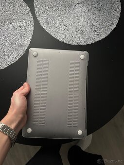 Macbook air 13 2020 - 4
