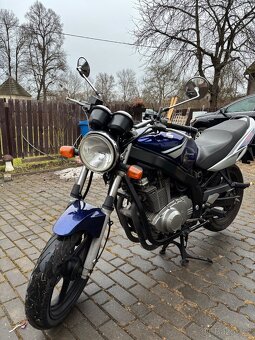 Suzuki GS500 - 4
