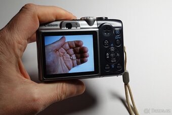 Canon PowerShot A1000 IS - 4