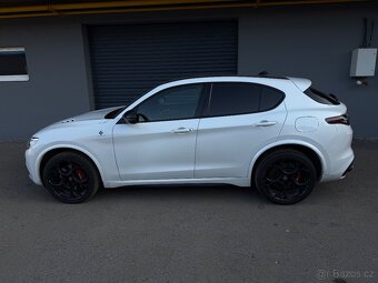 Alfa Romeo Stelvio QV - 4