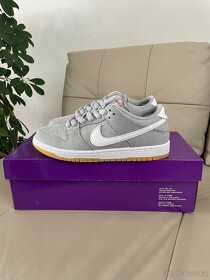 Nike SB Dunk Low Pro ISO Orange Label Grey Gum - 4