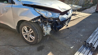 HYUNDAI IX 35, r.v. 2012, 2,0 CRDI, 4 x 4 - 4