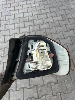 Zadní světla BMW E90 sedan - 4