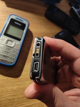 Nokia E51 - 4