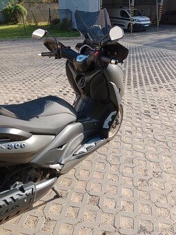 Yamaha xmax 300 Tech max - 4