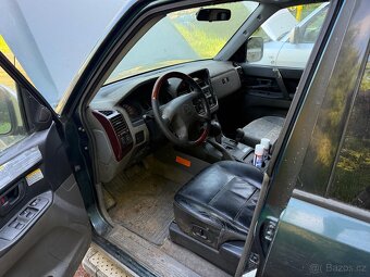Mitsubishi Pajero - 4
