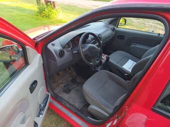 Dacia Logan MCV 1.5 dci, ČR, 7 míst - 4