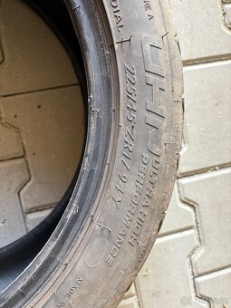 225/45R17 Taurus - 4