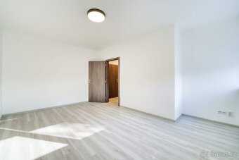 Pronájem bytu 3+kk - 4