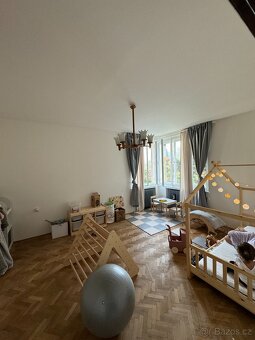 Domečková postel z masivu – 200×100 → 200×200, rošt v ceně - 4