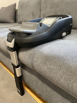 Autosedacka vajicko Cabriofix +Isofix zakladna - 4