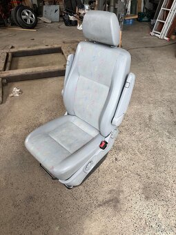 Sedačka VW Transporter T5 - 4