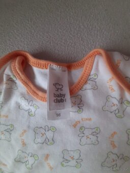 Hezký set body zn. C&A vel. 92 - 4