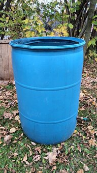 2x plastový sud 200 litrů - 4