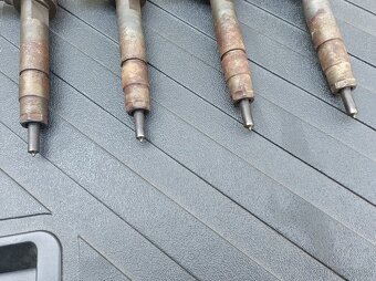 Vstřikovače 4ks BOSCH 0445110276 - 4