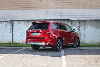 Mitsubishi Outlander PHEV 2.4 4x4 2021 - 4