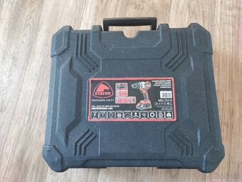 Vrtačka aku PBL 2032 PK, 18V, bezuhlíková, 2Ah, 2 baterie Li - 4