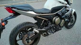 Yamaha XJ6 - 4