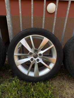 Alu 5x112 r17 Letní pneu Originál Škoda - 4