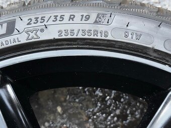 Original ALU kola Seat 19" 8J ET50 + zimní pneu 235/35R19 - 4