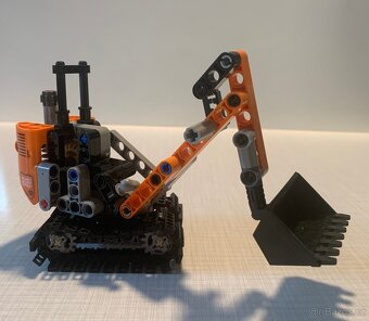 Lego Technic 42060 silničáři - 4