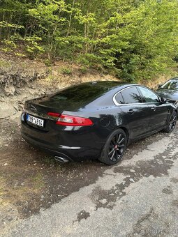 Jaguár XF 3.0d 177kw premium luxury limuzína - 4