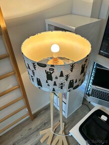 Designová dřevěná stojací lampa Emu pro děti - 4