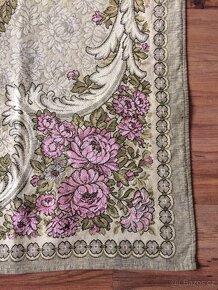 Historický ubrus - 4