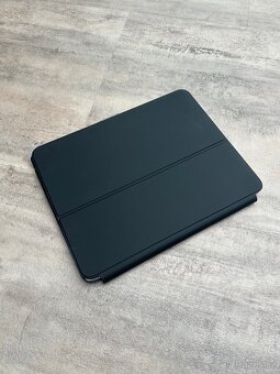 Obal na iPad Air 13 včetně klávesnice - 4
