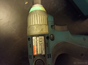 Utahovák Makita - 4