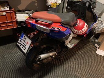 Skútr Aprilia- SR 50 - 4