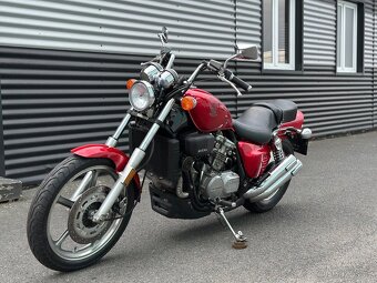 Honda VF 750 Super Magna (1987) - 4