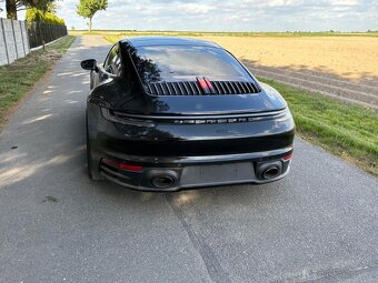 Porsche 911 Carrera 4 - 4