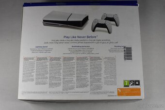 Sony PlayStation 5 (Slim) + 2x DualSense Wireless Controller - 4