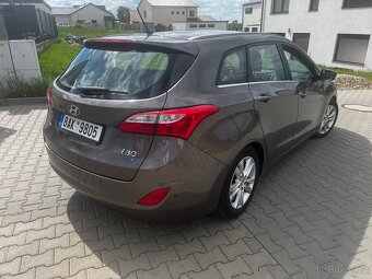 Hyundai i30 1,6 CRDI, 81 kw - 4