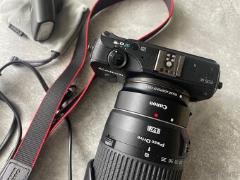 Canon eos M - 4