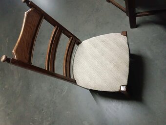 S DOVOZEM masivní oválný dřevěný stůl 90x140 a 4 židle - 4
