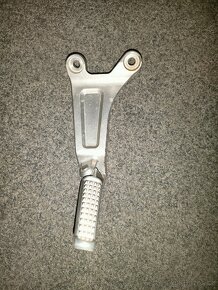 Levá stupačka Honda CBR600RR 03-06 - 4