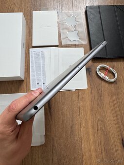 iPad 9 generace Wi-Fi 64GB Space Gray - 4
