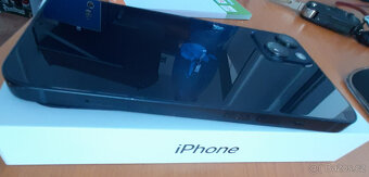iPhone 13 černý záruka Vodafone 128GB kompletní balení - 4