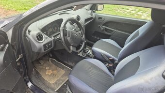 Ford fiesta - 4