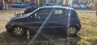 Prodám Renault Clio 1.2 benzín (2002, 55 kW, 5 dveří) - 4