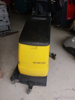 Podlahový mací stroj Karcher BR 530 BAT - 4