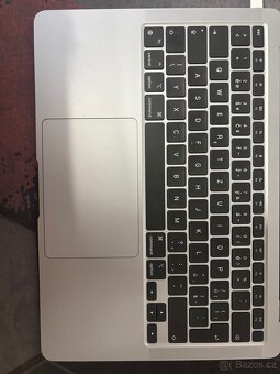 Macbook air 13’ 2020 M1 - 4