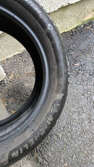 Michelin 195/55 R16 bez disku-nové, najeto jen 1000km,letní - 4