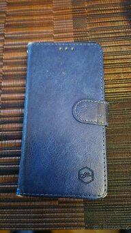 Prodám mobilní telefon Samsung Galaxy A40 - 4